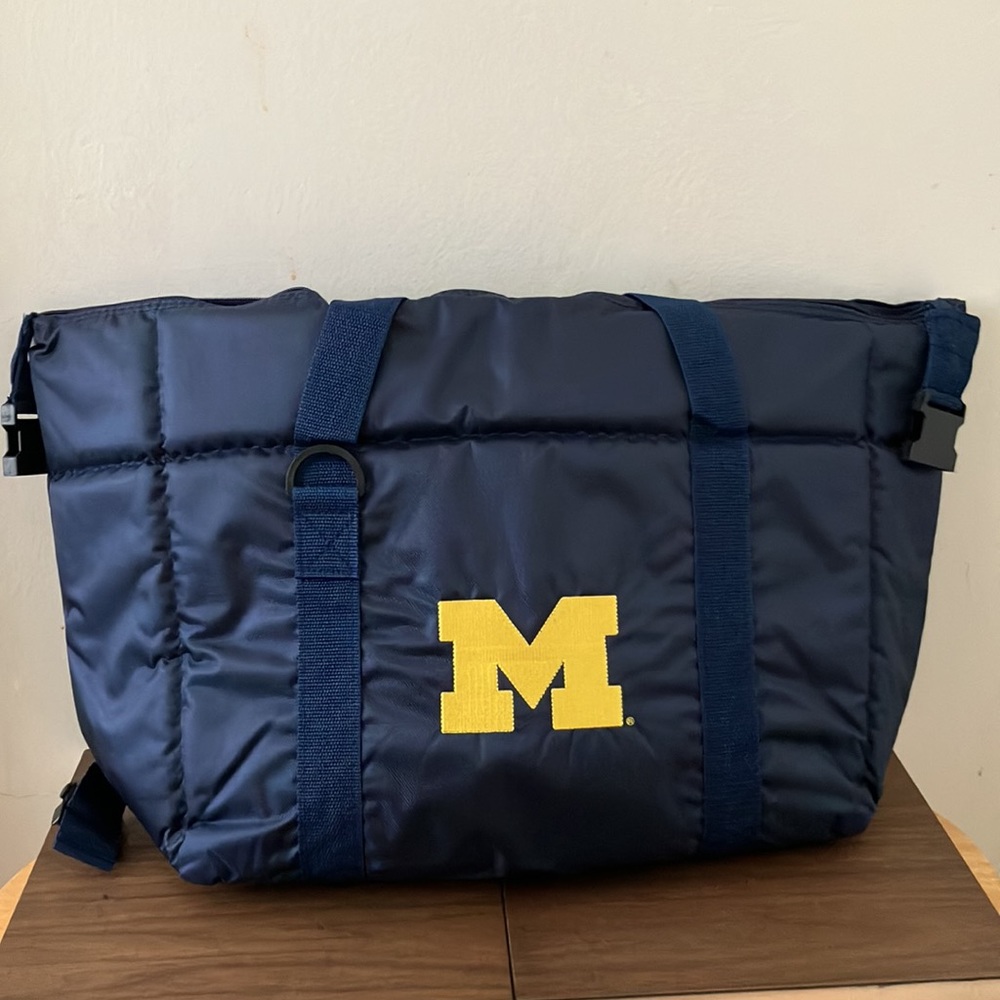 U Michigan Navy 24 Pack Cooler Bag